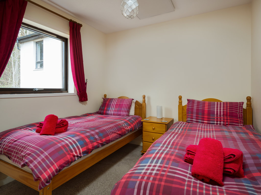 Twin room at Cairngorm Apartment, self catering holiday apartment in Aviemore