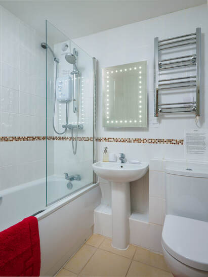 The bathroom at Aviemore Apartment, Cairngorm Apartment holiday apartment in Aviemore